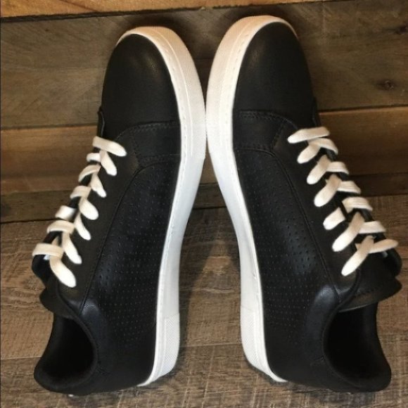 NEW Women’s Steve Madden Von Sneaker - Picture 8 of 10